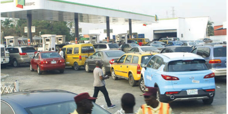 BREAKING: IPMAN directs petrol filling stations to shut down