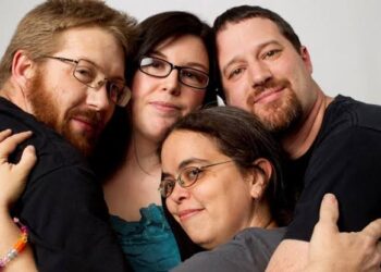 What Bible says about polyamory? A seemingly synonym of Adultery