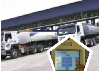 Video of Moment Trucks Loading Diesel For Local Consumption From Dangote Refinery (VIDEO)
