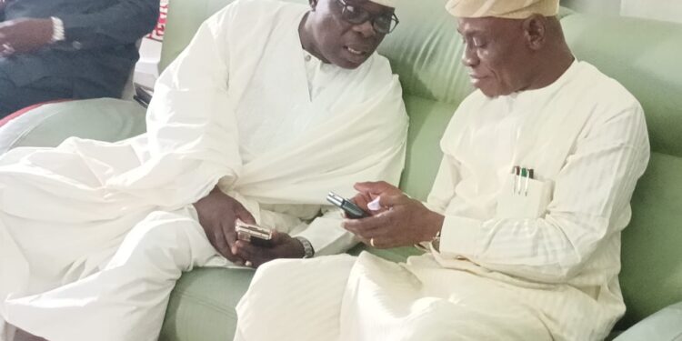Gbolarumi Congratulates Aare Dawud Makanjuola on his award as Grand Commander of Ibadan Culture, says honour well-deserved