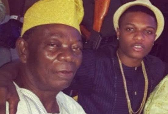 Wizkids’ father causes outrage over old clip of claiming help for Alaba to get electricity in 1972 (VIDEO)