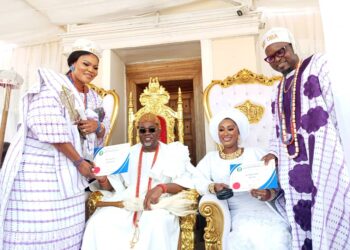 Orile-Ilawo agog as Adeshina Kadri and Wife installed Asoju Oba and Erelu Asoju Oba of Orile-Ilawo Kingdom
