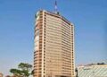 Man Falls from Upper Floor of Cocoa House in Ibadan, Investigation Underway (VIDEO)